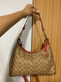 (Category: ) located in . Submitted by _prettysimplecollection (Listing ID 1457634168, Image 1). Description: .