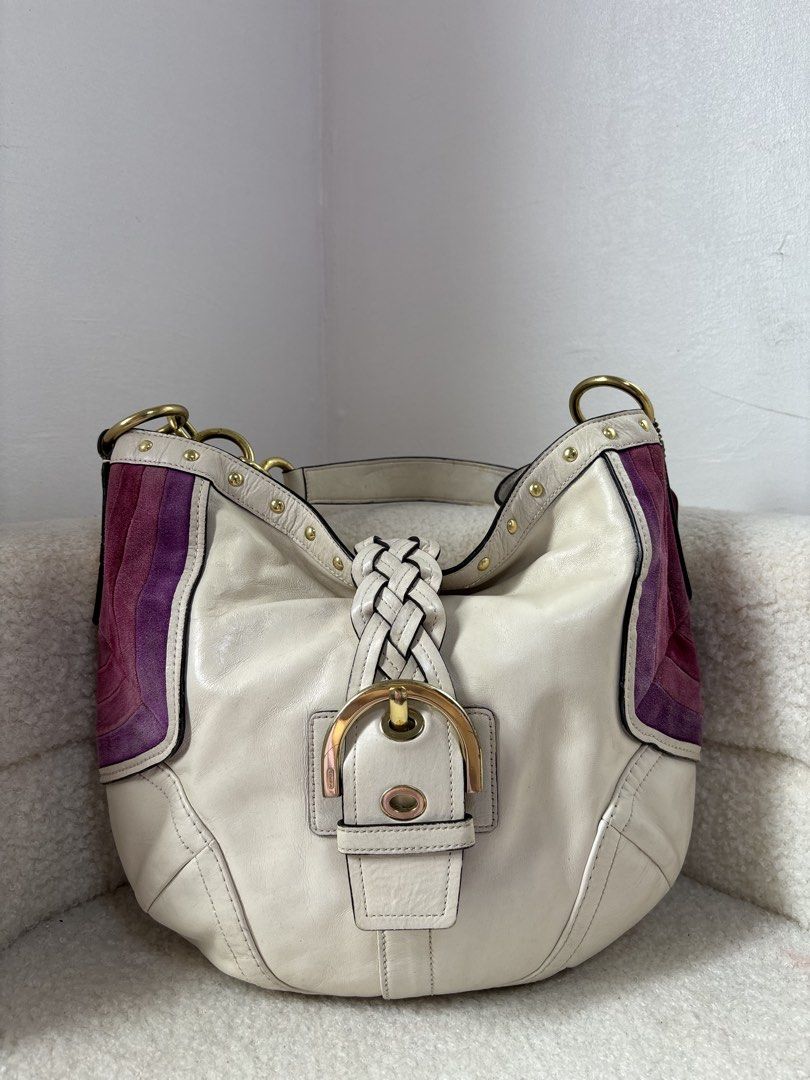 Coach Rare Hobo Vintage (Category: Luxury Bags & Wallets) located in Manila. Submitted by _thepursela (Listing ID 1457654646, Image 1). Description: - Stylish tote bag - Spacious interior - Classic, versatile color.