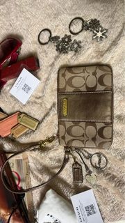 (Category: ) located in . Submitted by kitdayana (Listing ID 1457575665, Image 1). Description: .