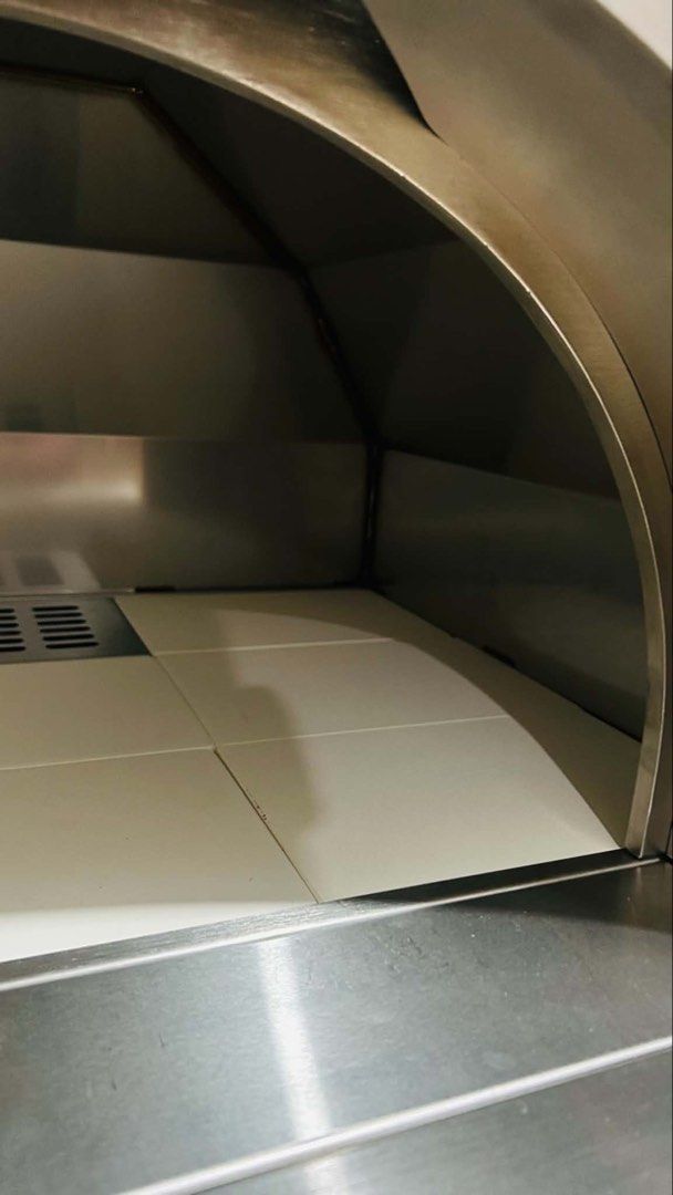 Customized Pizza Dome Oven 30' (Category: Ovens & Toasters) located in Manila. Submitted by yordide_59d758 (Listing ID 1457567761, Image 3). Description: Wood and gas operated Pizza peel included Brand new with box Customized from abroad perfect for pizza business.