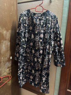 (Category: ) located in . Submitted by rose.wardrobe (Listing ID 1457583293, Image 1). Description: .