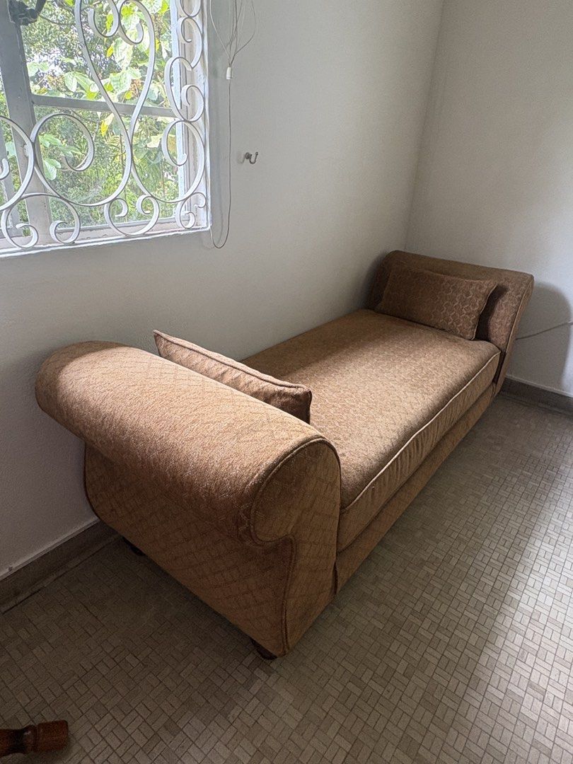Side bed (Category: Other Home Decor) located in Singapore. Submitted by Sharontangk (Listing ID 1457522883, Image 2). Description: .