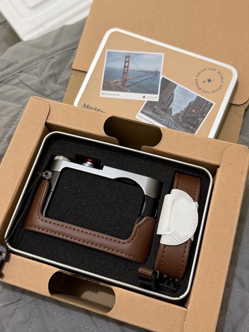 DJI Osmo Action 6 - MovMax Vintage Cage (Category: Cameras) located in Santa Rosa. Submitted by krstiantan (Listing ID 1457616421, Image 2). Description: - Vintage leather case specifically for DJI Osmo Action 6 - Features a built-in cold shoe mount - Includes a replaceable shutter button - Comes with a stylish brown leather strap - All original packaging included - Offers excellent camera protection and a classic aesthetic SRP: 5,000php Selling 