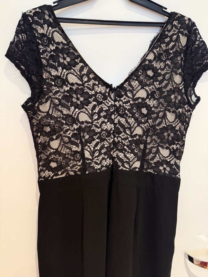 Dorothy perkins black lace jumpsuit (Category: Jumpsuits) located in Makati City. Submitted by nmvs1 (Listing ID 1457558845, Image 1). Description: Dorothy perkins black jumpsuit wih lace details Uk 14 fits Large Used once excellent condition Fit is so nice n flattering too.