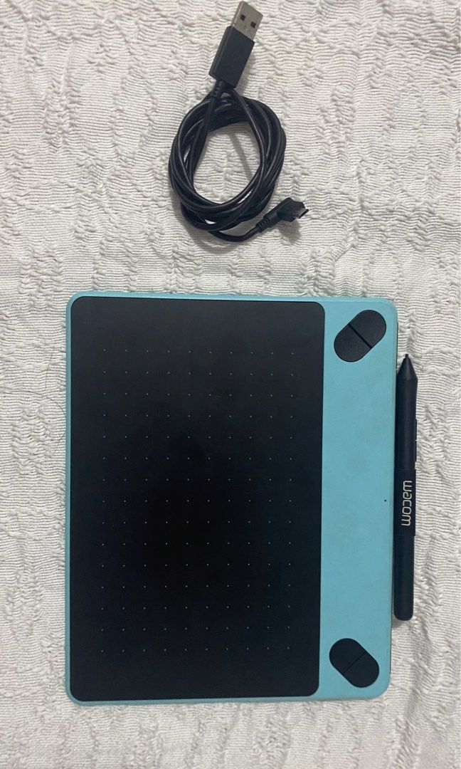 Drawing Tablet (Wacom Intuos Art) (Category: Other Accessories) located in Manila. Submitted by preloviebee (Listing ID 1457664208, Image 1). Description: No Box (I lost the box because I moved out) Drawing Tablet Wacom Intuos Art - with Express Shortcut keys - 3pcs Slightly used nibs at the back for refills - Touch Sensitive - Working Pen - Working Cable - Working Tablet - Slight Color Fade and Scratch at the back because it is used.