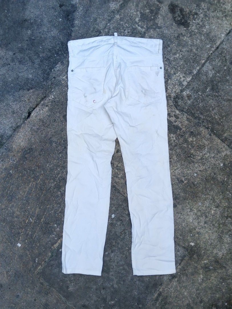 DSQUARED DISTRESSED SKINNY PANTS (Category: Jeans) located in Talisay. Submitted by nooooooooooooooooy (Listing ID 1457622431, Image 2). Description: DSQUARED DISTRESSED SKINNY PANTS SIZE 44 WAIST 31 TO 32 LENGTH 37 LEG OPENING 6 GOOD CONDITION ISSUE: STAINS, NEED WASH 1280+SF.