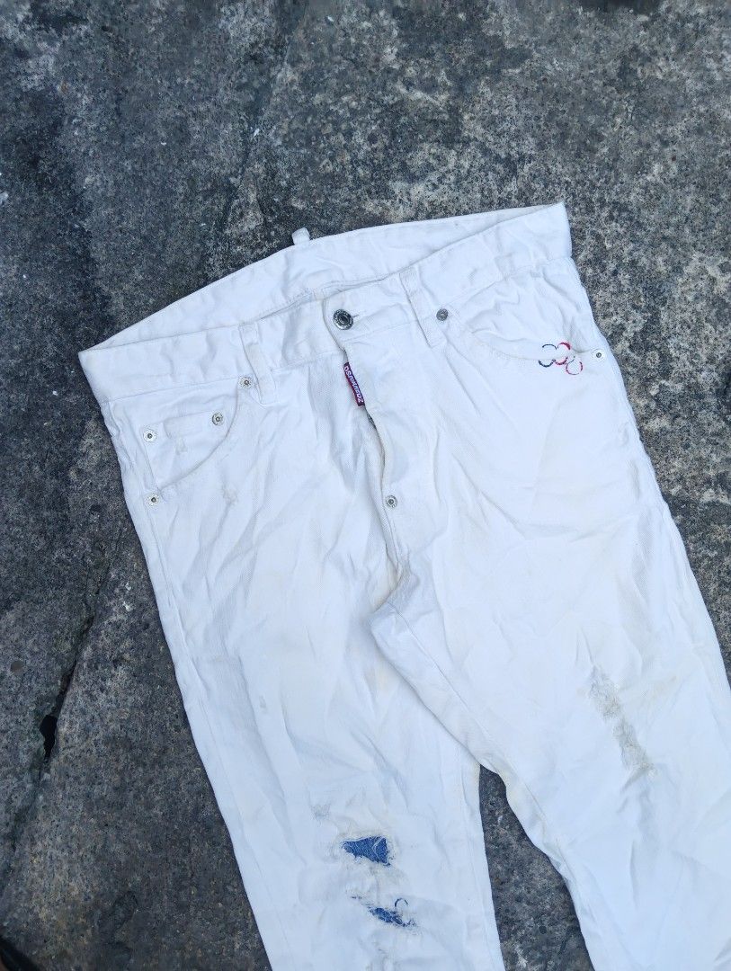 DSQUARED DISTRESSED SKINNY PANTS (Category: Jeans) located in Talisay. Submitted by nooooooooooooooooy (Listing ID 1457622431, Image 3). Description: DSQUARED DISTRESSED SKINNY PANTS SIZE 44 WAIST 31 TO 32 LENGTH 37 LEG OPENING 6 GOOD CONDITION ISSUE: STAINS, NEED WASH 1280+SF.