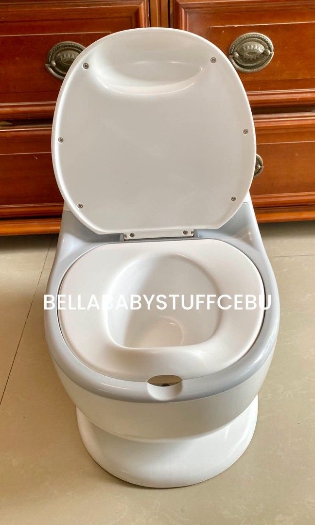 Duri Potty Trainer Preloved in Like New Condition (Category: Baby Toiletries & Grooming) located in Cebu City. Submitted by bellababystuffcebu (Listing ID 1457586672, Image 3). Description: Duri Potty Trainer Preloved in Like New Condition Please see video for reference https://fb.watch/J3Gf66HCEp/? We ship Nationwide! PICK UP TALISAY, Cebu DELIVERY | SHIPPING BUYERS EXPENSE COD AVAILABLE via Grab Lalamove Maxim. Buyer will book for COD Payment N
