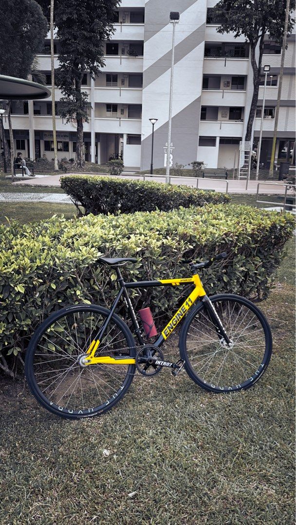 engine 11 sprinter (Category: Parts & Accessories) located in Singapore. Submitted by cheapcheaponlyla (Listing ID 1457633682, Image 3). Description: WTT / WTS engine 11 yellow sprinter size 54 9/10 condi NO PAINTCHIP NO DENT can top for upg .