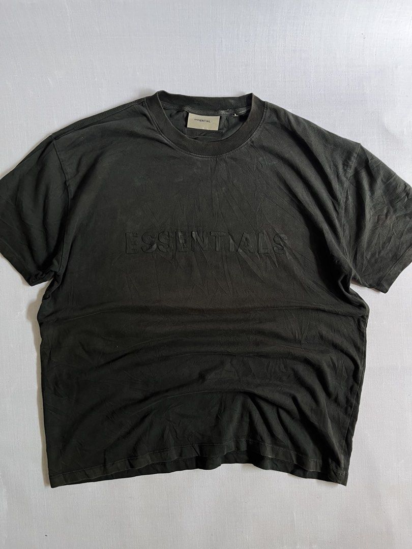 Essentials Tee (Category: Tshirts & Polo Shirts ) located in Butuan. Submitted by thriftheadsofficial (Listing ID 1457528086, Image 1). Description: Good condition Lightly used Thrifted.