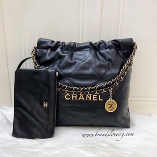 (Category: ) located in . Submitted by brands_lover (Listing ID 1456987921, Image 1). Description: .