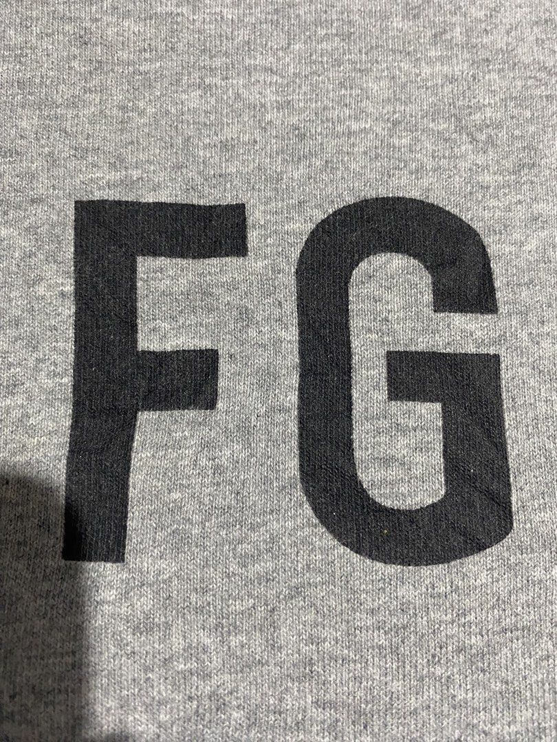 Fear Of God Sixth Coll (Category: Tshirts & Polo Shirts ) located in Alicia. Submitted by adorable-de (Listing ID 1457642537, Image 2). Description: Fear Of God Sixth collection Excellent condition no issue need wash fresh on bale kaka steam lang mga bossing laser print logo niya Boxy type siya boss solid nito ganda pa heavy cotton Size medium on tag dimensions width23’5 length27 colorrate9’8’10 350 plus shipping fee .