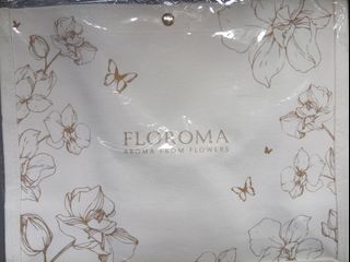 （分類：）位於 。 由 mois.store 提交（商品編號 1457595556，圖片 1）。簡介： 。