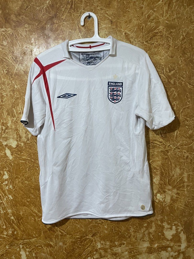 football kit, england (Category: Activewear) located in Iligan City. Submitted by yolkfinds (Listing ID 1457664811, Image 1). Description: excellent condition 22 width 28 length.