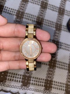 (Category: ) located in . Submitted by quick.tinashop (Listing ID 1457558014, Image 1). Description: .