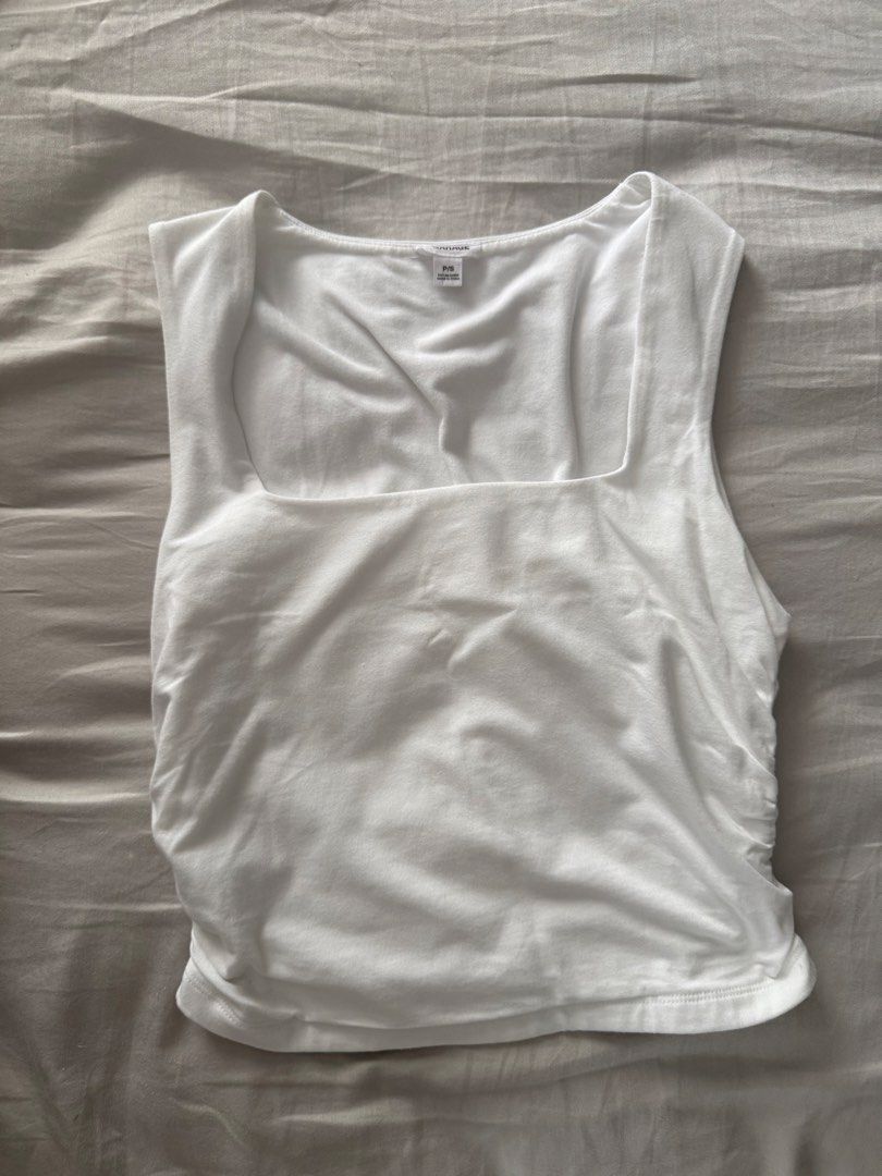 Garage White Square Neck Ruched Tank Top (S) (Category: Sleeveless) located in Quezon City. Submitted by ak3isha (Listing ID 1457565540, Image 1). Description: - Features a square neckline - Ruched sides for a flattering fit *NEVER WORN.