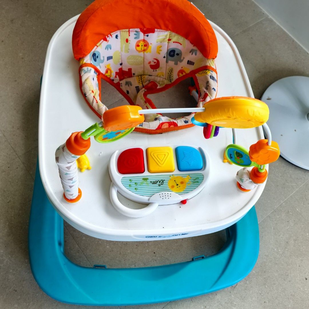Giant Carrier Baby Walker (Category: Infant Playtime) located in Manila. Submitted by young_royalbird.621783 (Listing ID 1457705678, Image 1). Description: Working well, signs of usage only. Location : Mendez near Tagaytay Cavite Lalamove or pick up only.