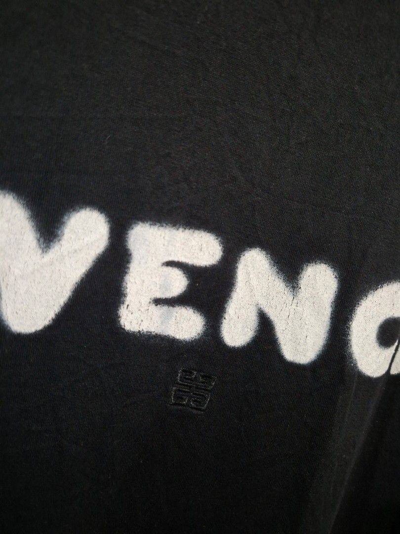 Givenchy Off (Category: Tshirts & Polo Shirts ) located in Alaminos. Submitted by made.by (Listing ID 1457699219, Image 3). Description: Width: 20 Length: 28.