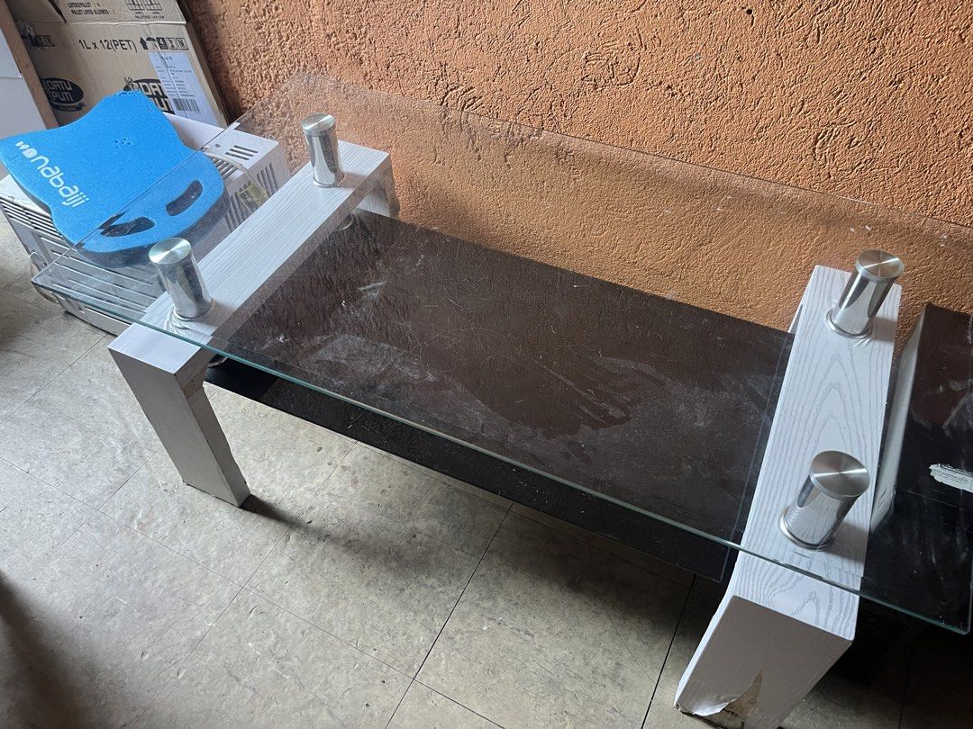 GLASS TABLE (Category: Tables & Sets) located in Manila. Submitted by wisefish-cc90 (Listing ID 1457606050, Image 3). Description: Glass table, pwede pa maayos ang itsura using wallpaper. Wallpaper yung mga nakabalot sa table San Pedro Laguna Loc can do meet up or delivery urs fee.
