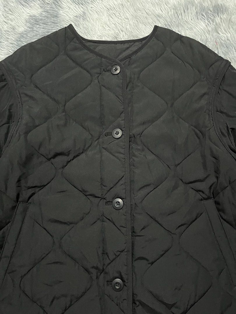 GU Heat Padded 2-Way Oversized Blouson Jacket (Category: Coats, Jackets and Outerwear) located in Sasmuan (Sexmoan). Submitted by winterclothes.ph (Listing ID 1457540321, Image 3). Description: GU Heat Padded 2-Way Oversized Blouson Jacket L on tag Women’s code Width 22 Length 31 Excellent Condition.