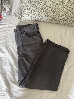 (Category: ) located in . Submitted by qieeeeeeeee (Listing ID 1457559715, Image 1). Description: .