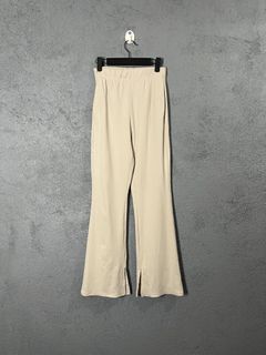 (Category: ) located in . Submitted by basicthrifted (Listing ID 1457568018, Image 1). Description: .