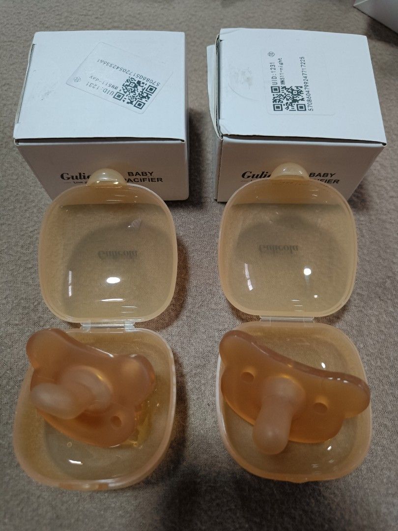 GuliGuli Baby Pacifier with Case (Category: Soothers & Pacifiers) located in Orani. Submitted by mbfb_btn (Listing ID 1457614002, Image 1). Description: - Set of two Gulicola baby pacifiers - Left (tried once) - Right (Brandnew) - Made from safe silicone - Includes individual clear travel cases for hygiene and portability - Ideal for soothing your baby - Easy to clean and store.