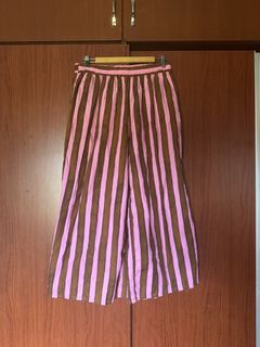 (Category: ) located in . Submitted by gameofthrifts (Listing ID 1457601448, Image 1). Description: .