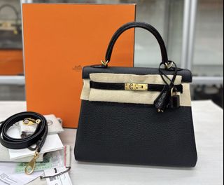 （分類：）位於 。 由 bellize.luxury 提交（商品編號 1457688368，圖片 1）。簡介： 。
