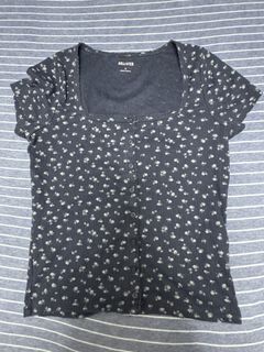 （分類：）位於 。 由 elrzya_ 提交（商品編號 1457648353，圖片 1）。簡介： 。