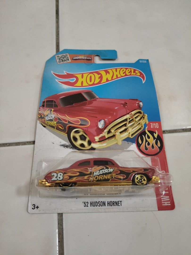Hotwheels Flames (Category: Vehicle & Diecast Models) located in Ampang. Submitted by naro_san (Listing ID 1457515713, Image 2). Description: Hotwheels Flames Combo Card Not Perfect 😀 Free gift loose... 70 camaro Postage RM 10.
