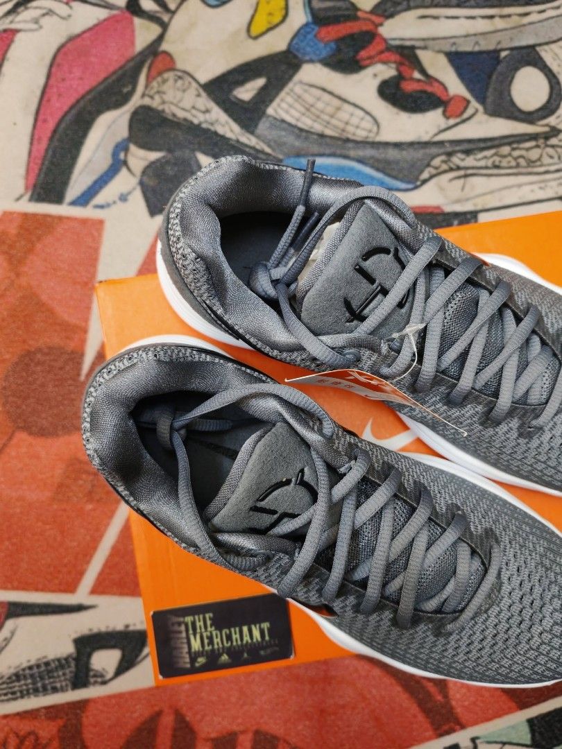 Hyperdunk Low 2017 Wolf Grey Size 12 (Category: Sneakers) located in Marikina City. Submitted by tm_harley (Listing ID 1457674047, Image 2). Description: 🚨Hyperdunk Low 2017 Wolf Grey Size 12 Men's ✅3,995 pesos only!! Send a DM for inquiries 📩 FB: Harley Villa FB Page: The Merchant - Kicks and Collectibles 📌Marikina City Location.