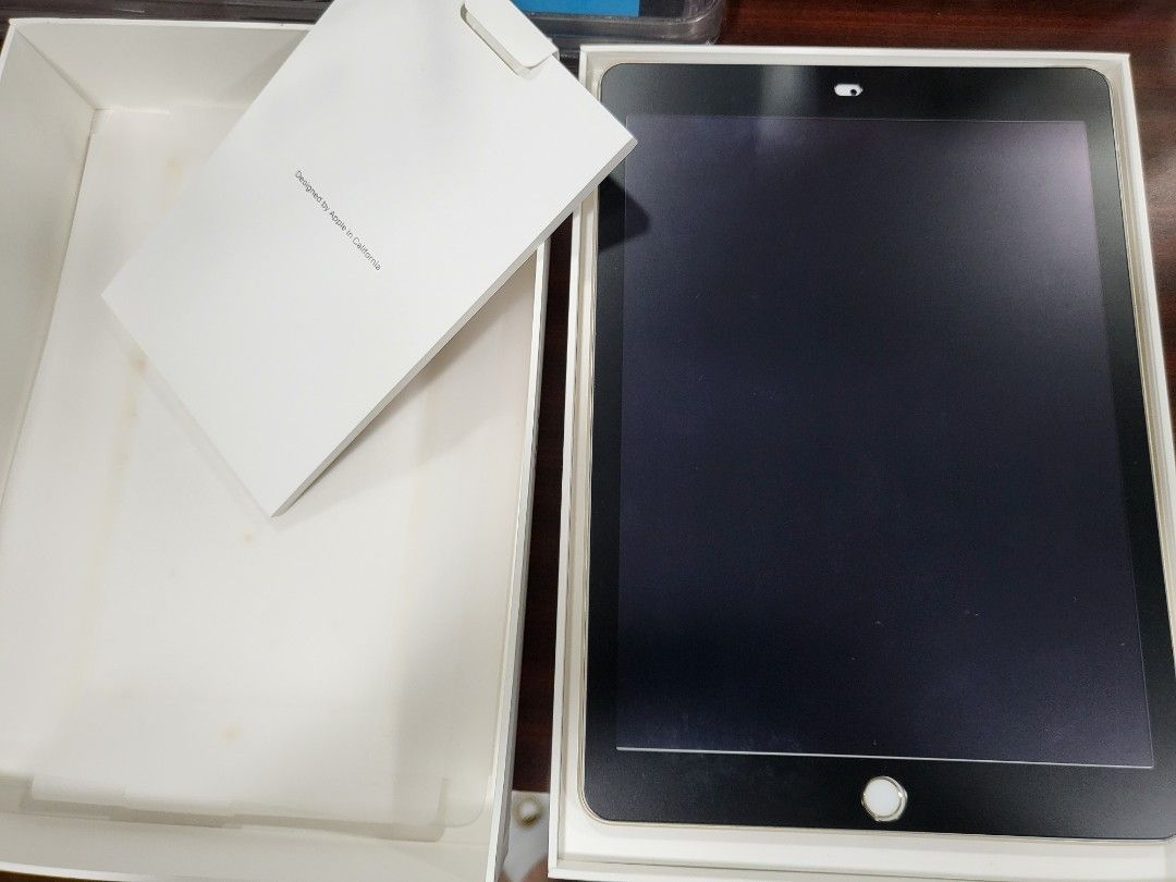 Ipad Air 2 (2nd Gen) 128GB Wifi + Cellular (Category: iPad) located in Makati City. Submitted by caa888 (Listing ID 1457602907, Image 1). Description: - iPad Air 2 (2nd Gen) - 128GB Storage - 9.7" - Wi-Fi + Cellular Model - Color: Rose Gold - Includes original box and charger wire (NO ADAPTOR).