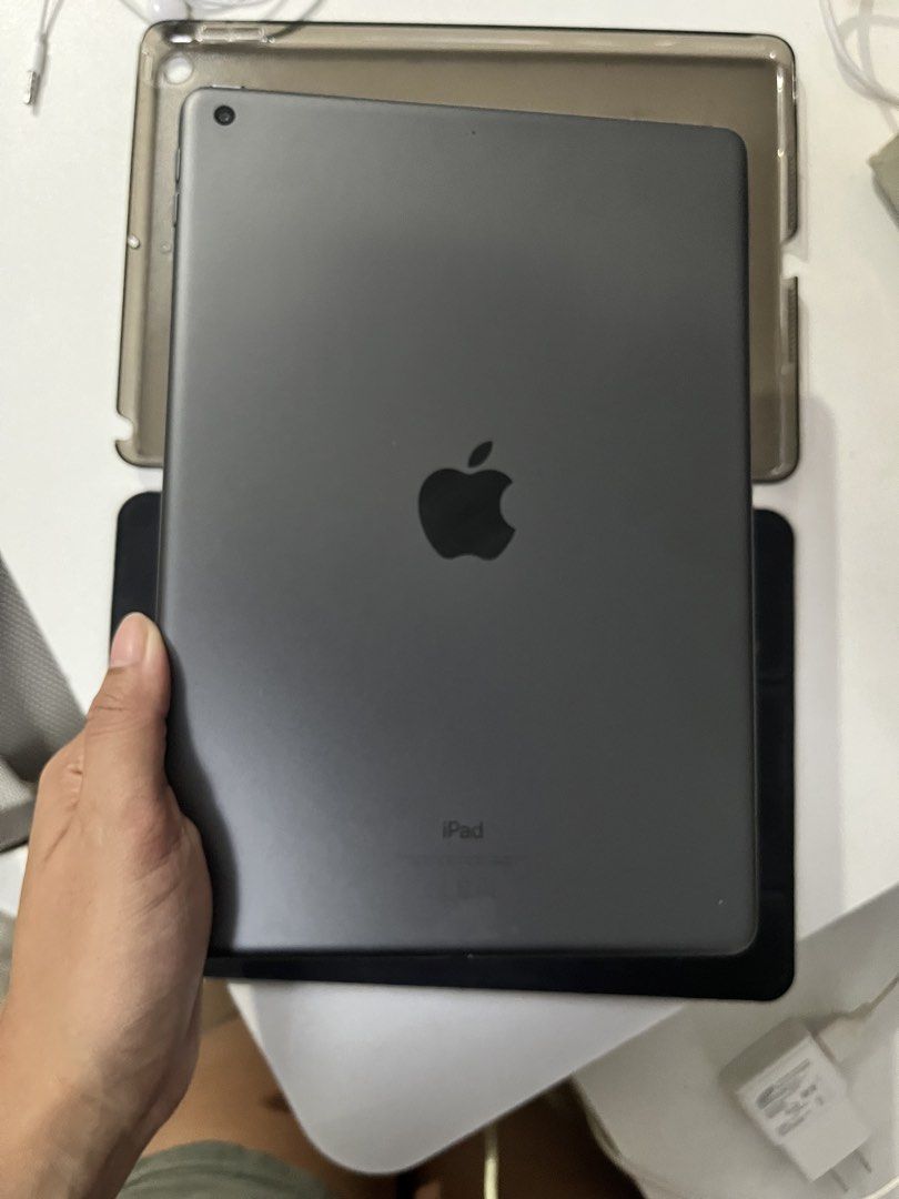 Ipad 9th Generation (Category: iPad) located in Cagayan de Oro. Submitted by arahcasino (Listing ID 1457539802, Image 3). Description: - iPad 9th Generation - Color: Space Gray - Storage: 64GB - Condition: Excellent, barely used - Includes protective black case (barely used) - open for nego.