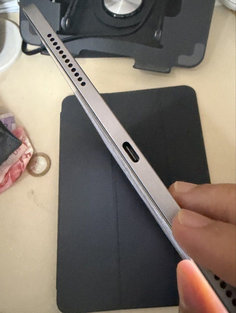 IPad Air M2 (128GB) w/ Box & Charger (Category: iPad) located in Santa Maria. Submitted by naquimenru82722 (Listing ID 1457695899, Image 3). Description: IPad Air M2 (128GB) w/ Box & Charger ₱30,000 Selling my well-taken care of Apple gear. Pristine condition (makinis at alaga), and no hidden issues. - iPad Air M2 (128GB): ₱30,000 • Battery Health: Normal at 97% • Cycle Count: Only 117 cycles • Inclusions: Complete with box, original charger, and
