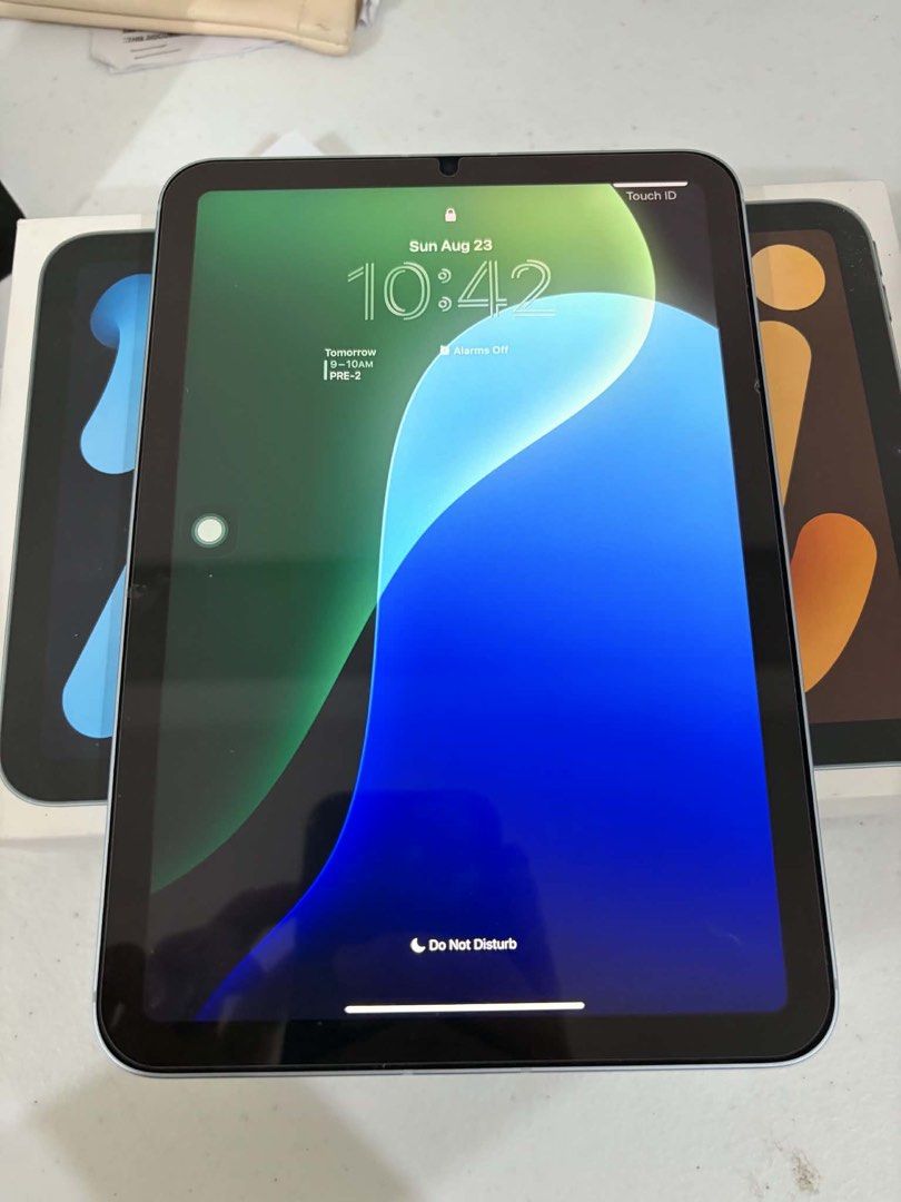 iPad mini Wi-Fi + Cellular 128GB Blue with Apple Pencil USB-C (Category: iPad) located in Caloocan City. Submitted by francesalcoy (Listing ID 1457628453, Image 2). Description: iPad mini Wi-fi + Cellullar 128gb Blue Battery Health: Normal Maximum Capacity: 93% Cycle Count: 161 With Apple Pencil USB-C With free 3 cases (one is from Pitaka) RFS: upgraded.