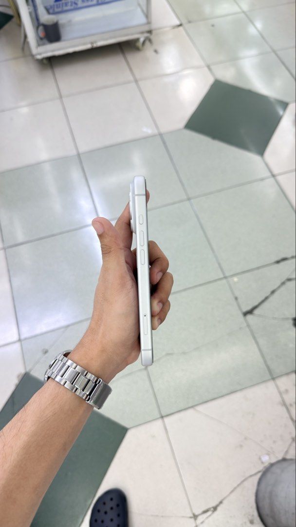 iPhone 17 Pro 512gb FU 100% BH 9cc with box NTC (Category: iPhone 17 Series) located in Manila. Submitted by carimgadgets (Listing ID 1457641346, Image 3). Description: .