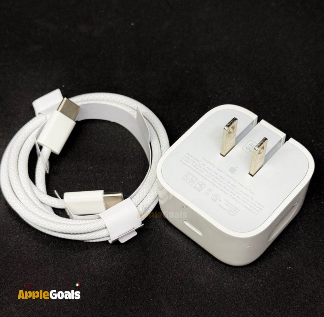 IPhone Charger 40Watts Adapter and 60w USB C Lightning (Category: Chargers & Cables) located in Manila. Submitted by chelshoptiqueph (Listing ID 1457576982, Image 3). Description: Brandnew Can Pick UP sa store.