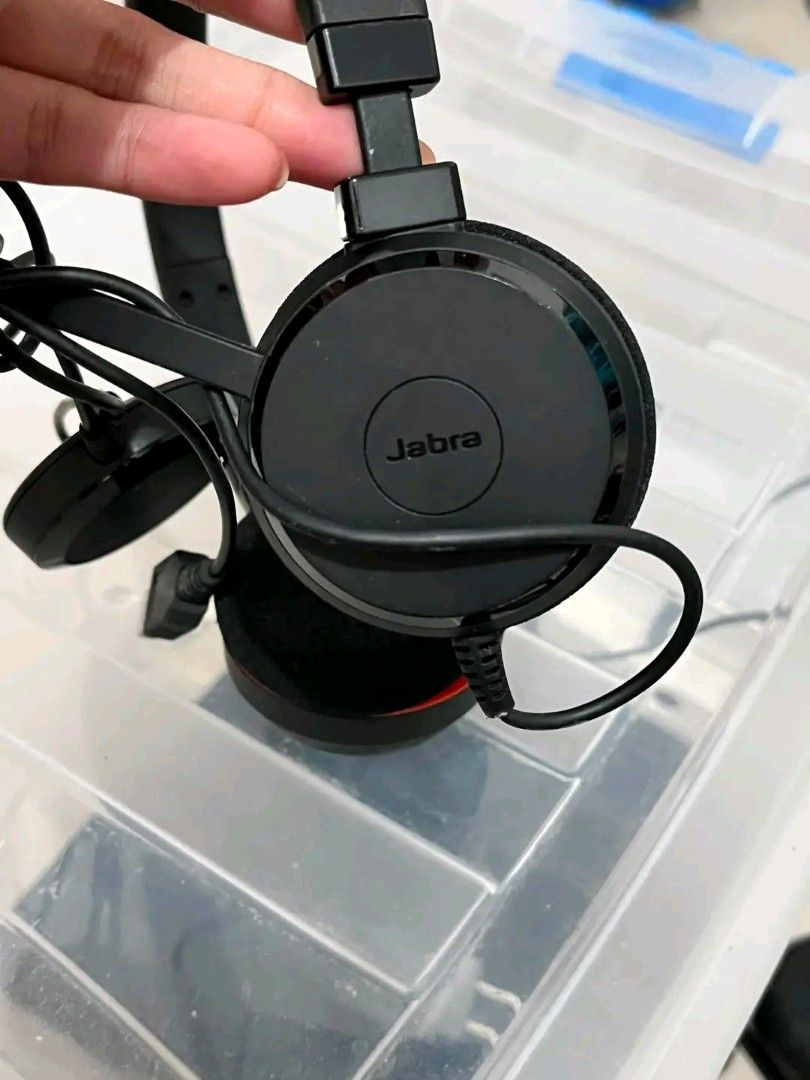 JABRA (Category: Headphones & Headsets) located in Manila. Submitted by sheyra322 (Listing ID 1457690716, Image 3). Description: For sale Jabra headset naka onsite napo kami so hindi ko na siya nagagamit.