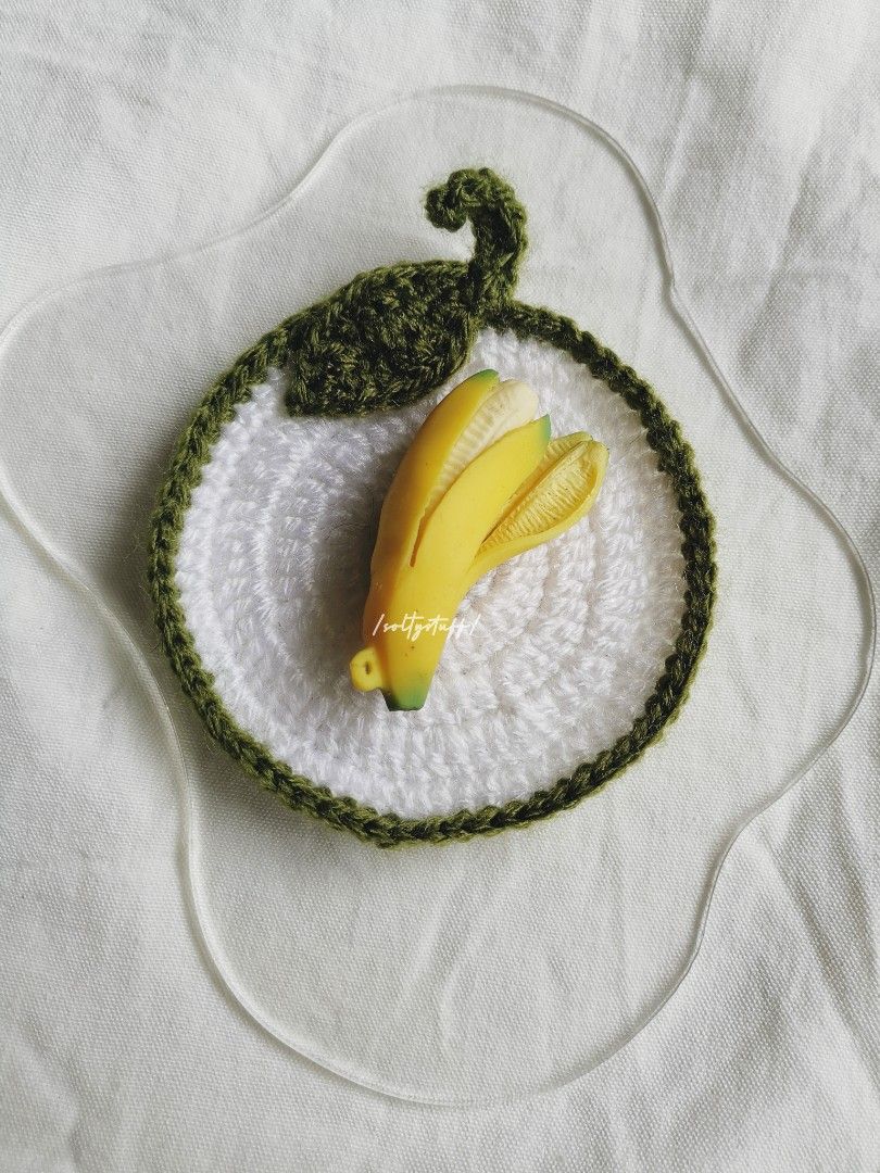 j.dream Squishy Banana Charm (Category: Designer & Blind Box Toys) located in Malolos. Submitted by soltyx (Listing ID 1457653997, Image 1). Description: the loop for the ball chain was cut glued it back.