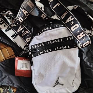 （分類：）位於 。 由 backzip 提交（商品編號 1457539337，圖片 1）。簡介： 。