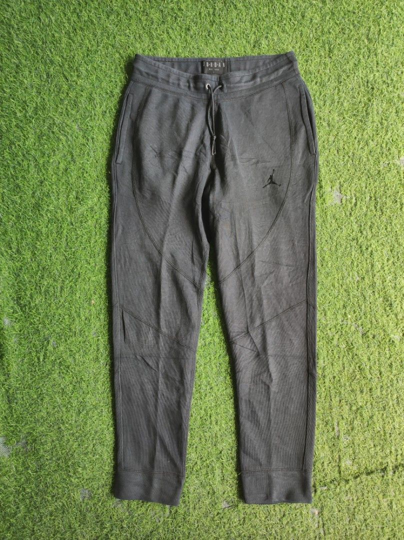 Jordan Joggers Sweatpants (2 Pairs) (Category: Joggers) located in Bacoor. Submitted by new_eddecatoria (Listing ID 1457605343, Image 2). Description: - 550 each - Two pairs of Jordan joggers available: Black and Grey. - Iconic Jumpman logo on each pair. - Comfortable elastic waistband with adjustable drawstring. - Convenient side pockets for essentials. - Ideal for casual outings or athletic activities. Jordan Jogger Sweat Pants (gray) Xxl on ta
