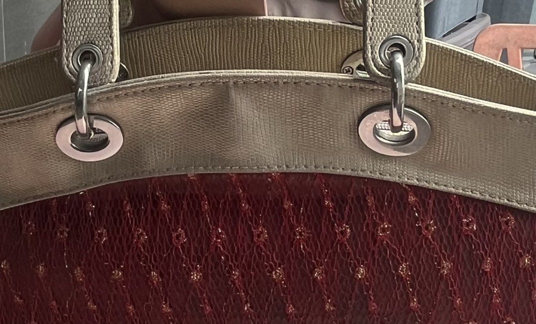 Kimbel bag (Category: Purses & Pouches) located in Cainta. Submitted by klejre (Listing ID 1457557111, Image 2). Description: .