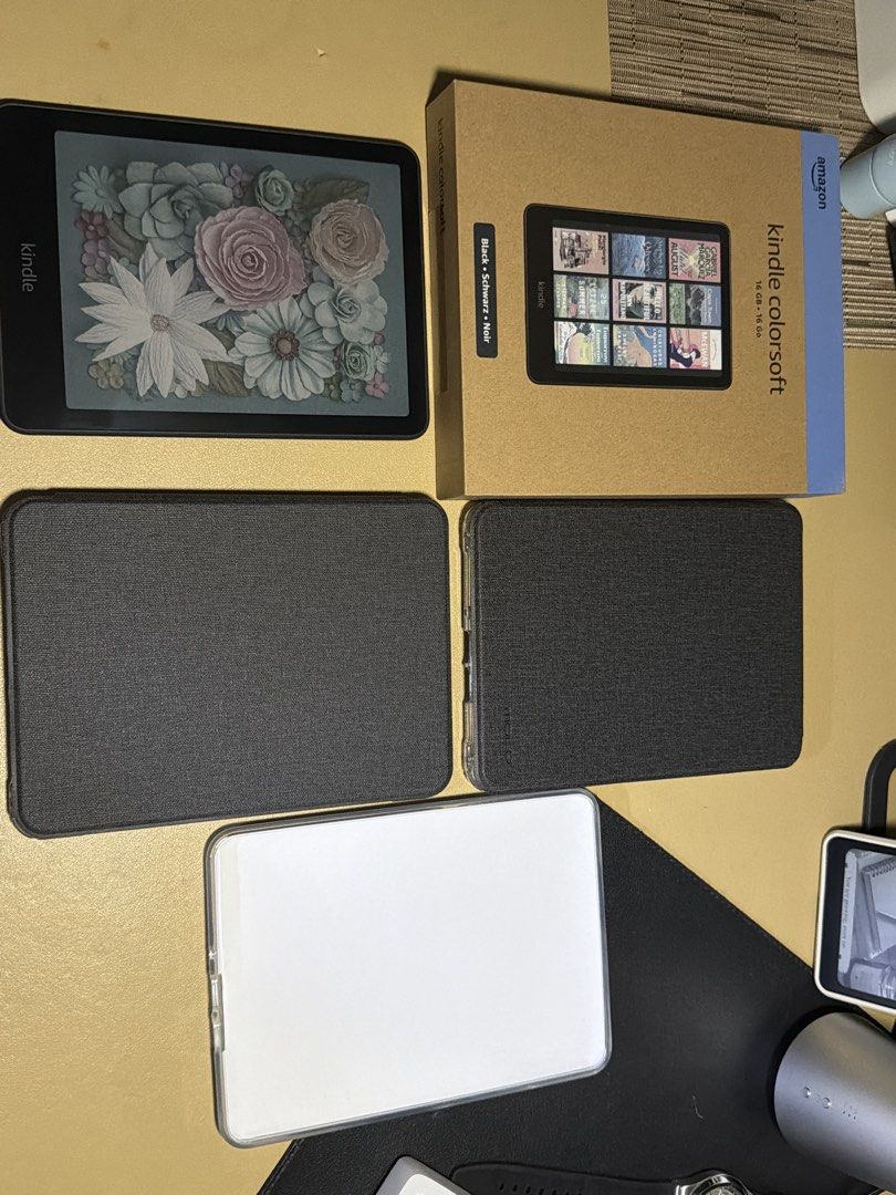 KINDLE colorsoft 2025 e-reader (Category: Others) located in Mandaluyong City. Submitted by msmika (Listing ID 1457620595, Image 1). Description: - Complete inclusions - w/ 2 cover cases and 1 clear case - Color Black - w/o yellow band - 16GB storage RFS: need extra funds.