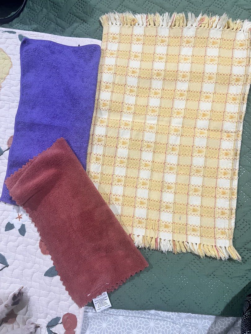 Kitchen towel (Category: Towels, Napkins & Holders) located in Paranaque City. Submitted by arianem031087 (Listing ID 1457628617, Image 1). Description: .