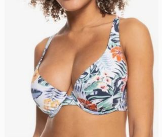 (Category: ) located in . Submitted by sunnyfloshop (Listing ID 1457570799, Image 1). Description: .