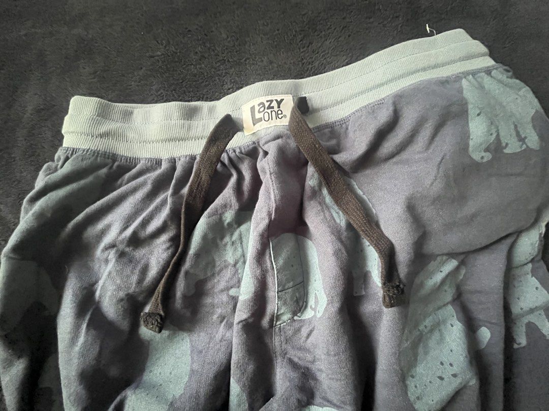 Lazy One Size XL Jogging Pants (Category: Other Bottoms) located in Manila. Submitted by swift_tiny_treasure (Listing ID 1457529718, Image 2). Description: .