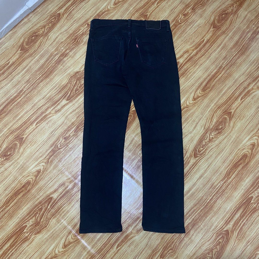 Levi's 511 Black Denim Jeans (Category: Jeans) located in Cebu City. Submitted by kibinilats (Listing ID 1457678178, Image 3). Description: - Classic black Levi's 511 jeans - excellent condition - size 31- 32 width - leg 11 - hem 7 - length 41 - Slim fit - Ideal for everyday wear.