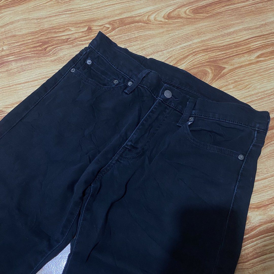 Levi's 511 Black Denim Jeans (Category: Jeans) located in Cebu City. Submitted by kibinilats (Listing ID 1457678178, Image 2). Description: - Classic black Levi's 511 jeans - excellent condition - size 31- 32 width - leg 11 - hem 7 - length 41 - Slim fit - Ideal for everyday wear.