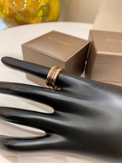 (Category: ) located in . Submitted by watchluxury888 (Listing ID 1457589666, Image 1). Description: .